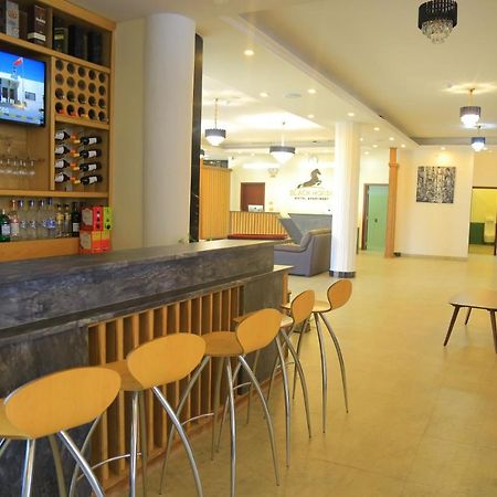 Black Horse Hotel Apartment Addisz-Abeba Kültér fotó
