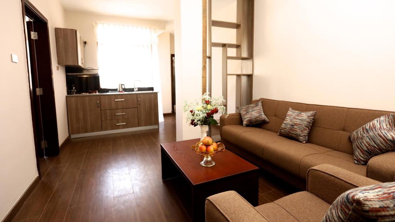 Black Horse Hotel Apartment Addisz-Abeba Kültér fotó