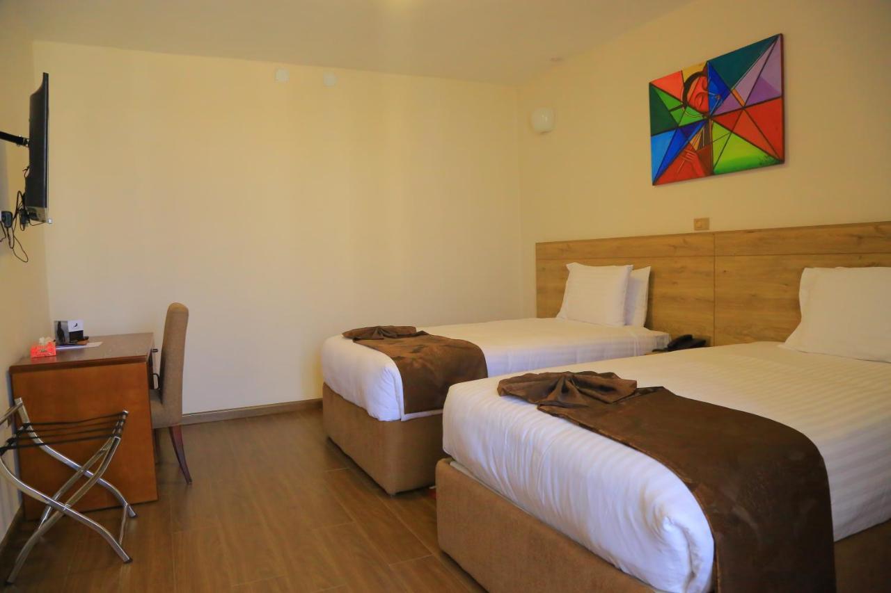 Black Horse Hotel Apartment Addisz-Abeba Kültér fotó