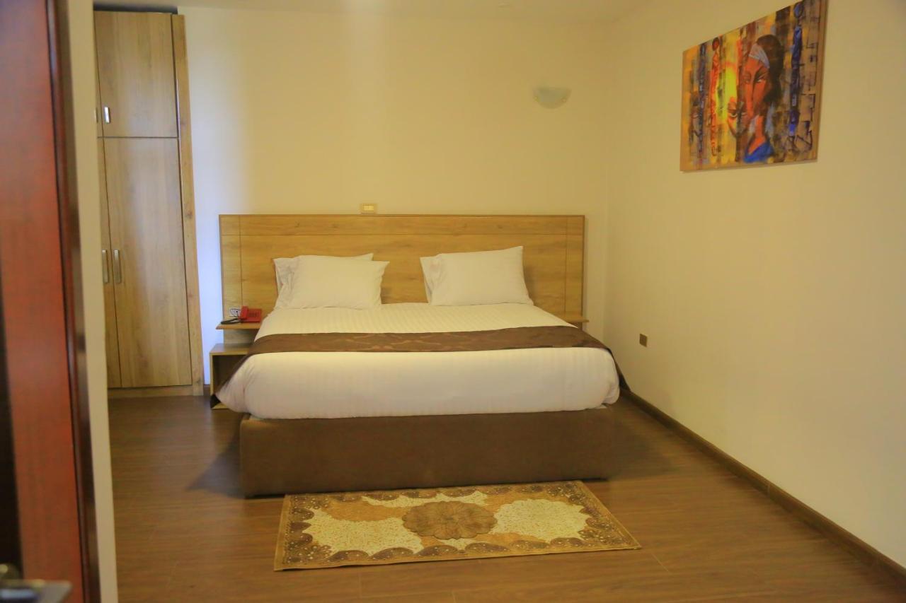 Black Horse Hotel Apartment Addisz-Abeba Kültér fotó